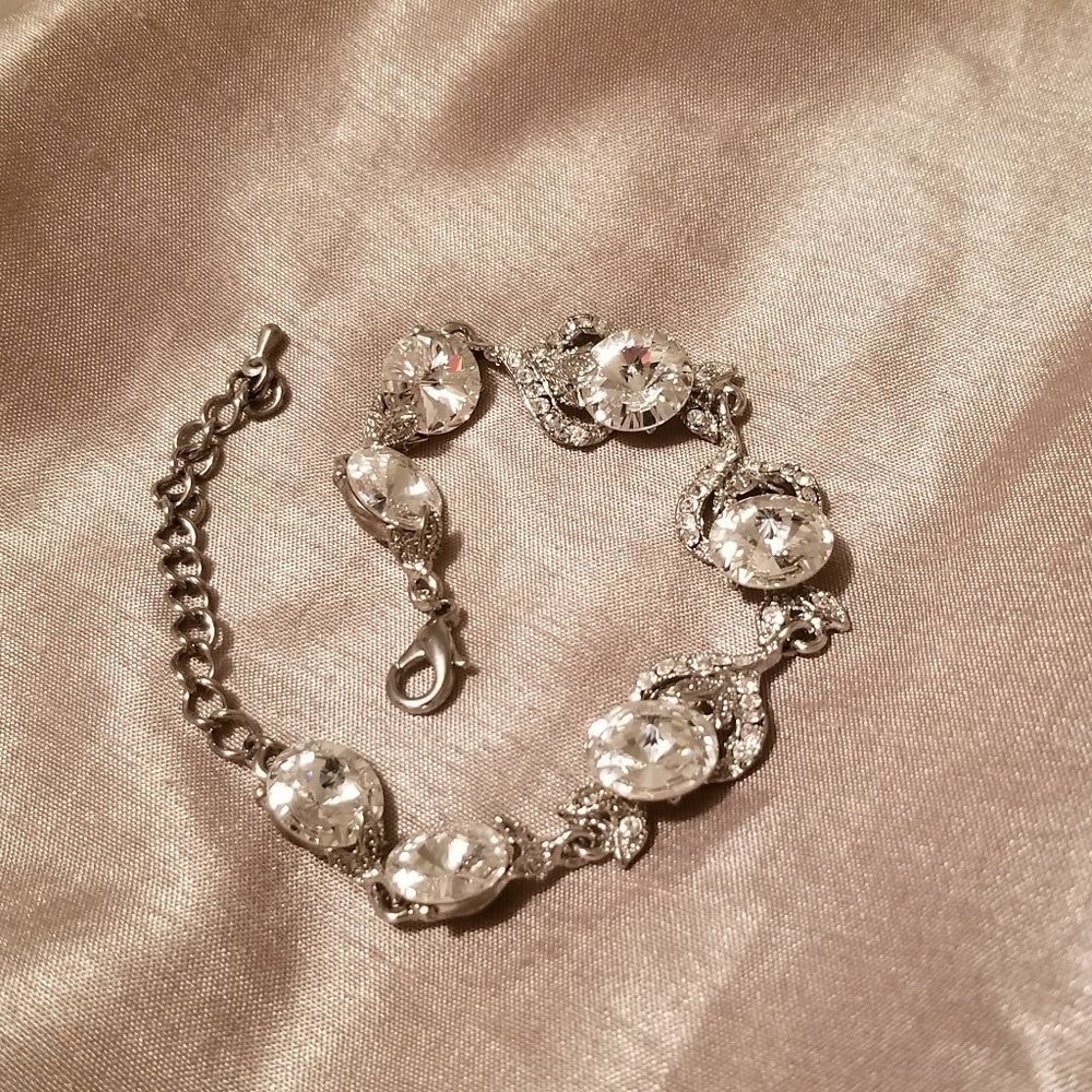 NWOT cubic zirconia on silver bracelet